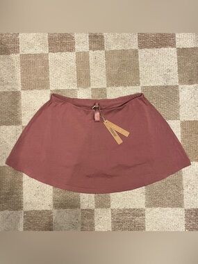 SKIMS Smooth Lounge Mini Skorts in Redwood